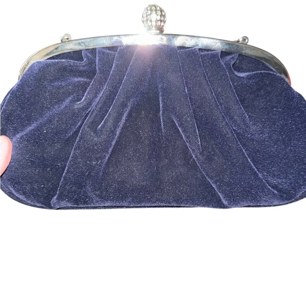 NWT Elegant Navy d’Margeaux Wristlet Clutch